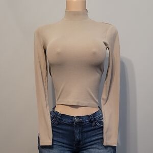 Truth by Republic Beige Long Sleeve Crop Top